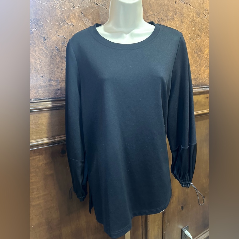 NWOT SIZE M Kobi Halperin Elegant Black Long Sleeve Top